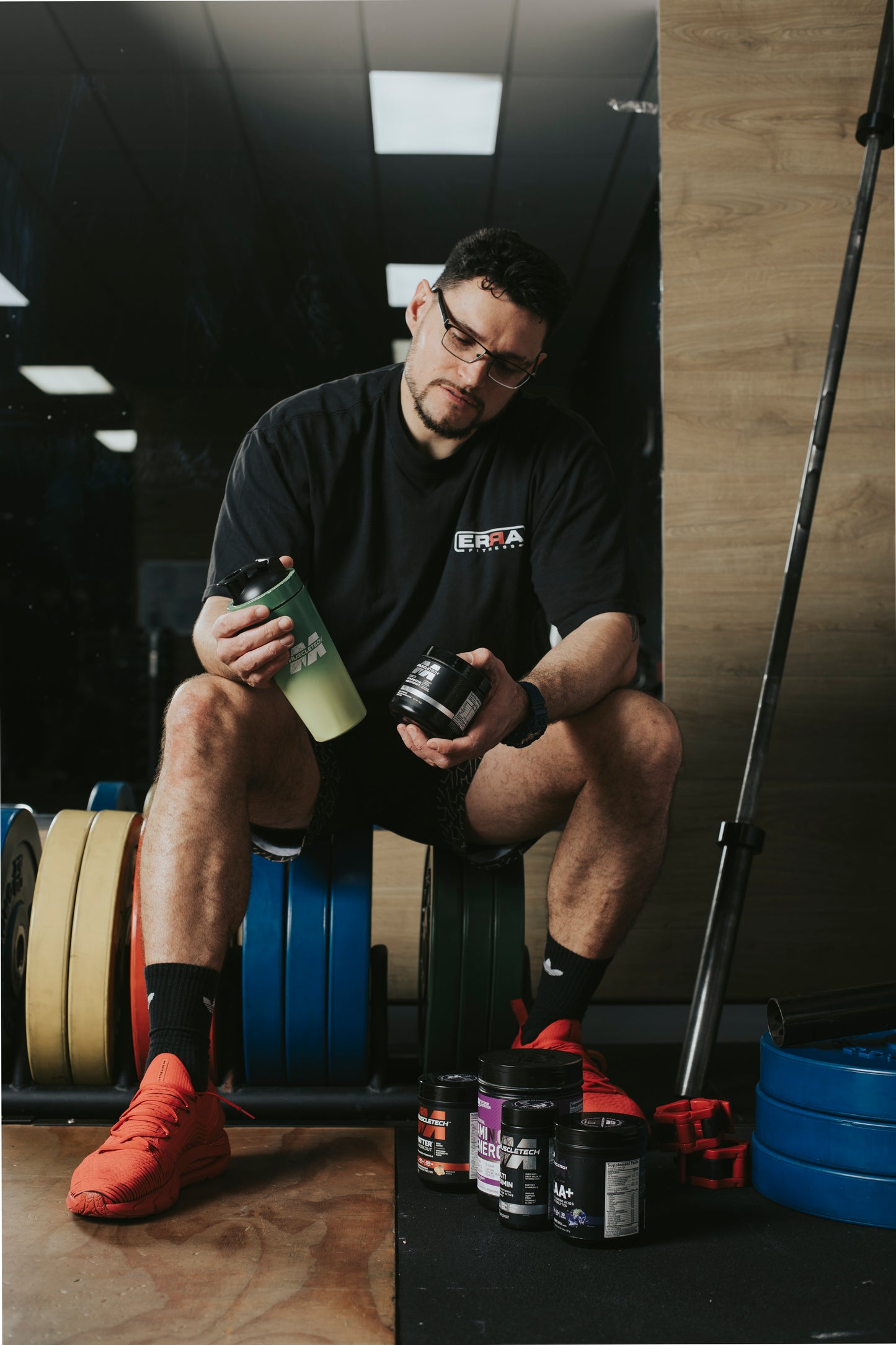 Mens Heavy Faded Tee White Logo
